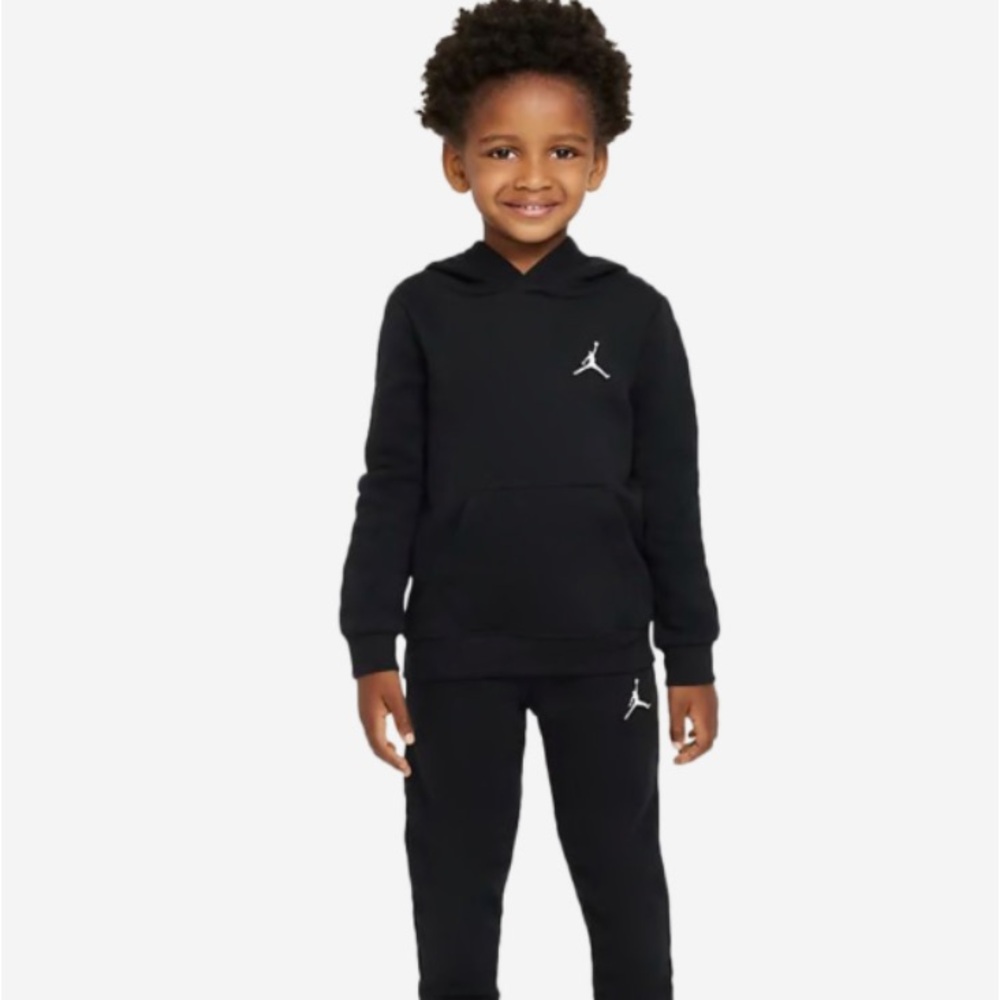 NWT Jordan Essential Fleece Pullover Set - Black